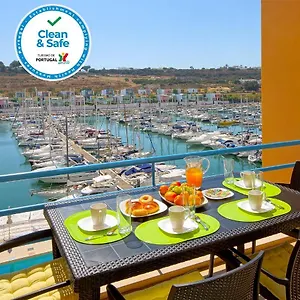  Apartment Marina